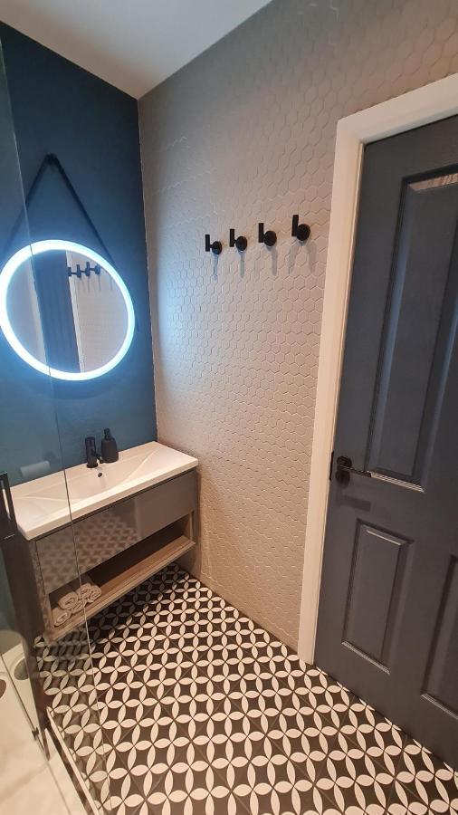 Beautiful 2Bed House With Garden, Walking Distance To Town - Free Parking Apartment Глазгоу Екстериор снимка